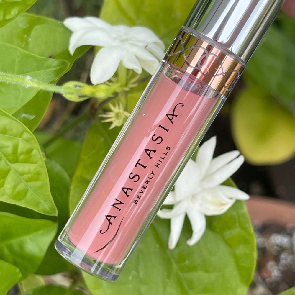 ANASTASIA BEVERLY HILLS Liquid Lipstick in “Crush”